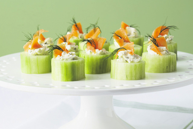 Cucumber-Salmon Roulade Bites