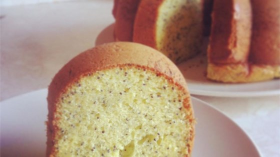 Lemon Poppy Seed Bundt Cake