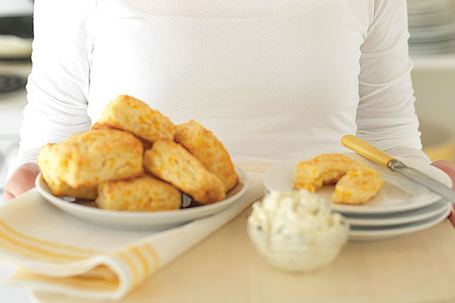 Easy-Bake Cheddar Biscuits