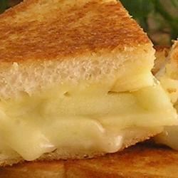 Grilled Apple and Swiss Cheese Sandwich