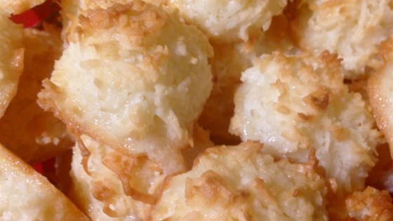 Light and Fluffy Coconut Macaroons