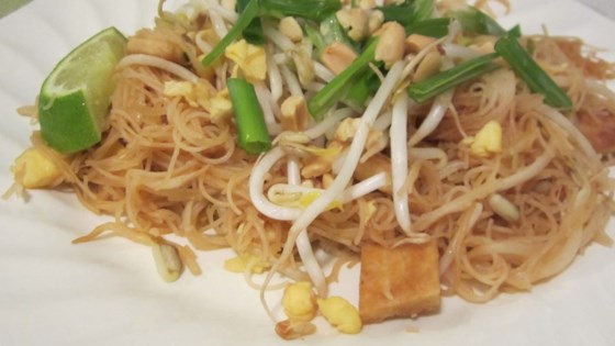 Authentic Pad Thai Noodles