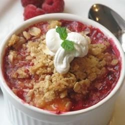 Raspberry Peach Crumble
