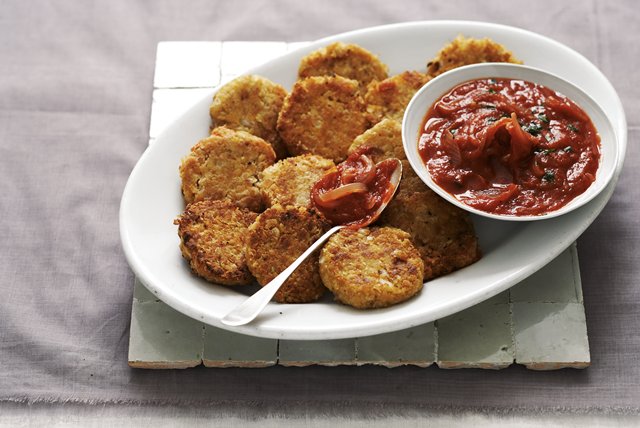 Garbanzo Cakes with Tomato Sauce