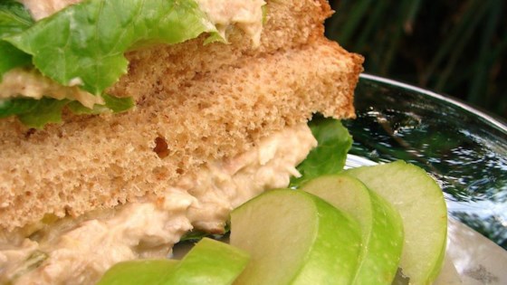 Darra's Famous Tuna Waldorf Salad Sandwich Filling