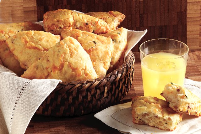 Bacon-Cheddar Scones