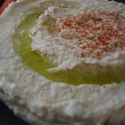 Authentic Middle Eastern Hummus (Chummus)