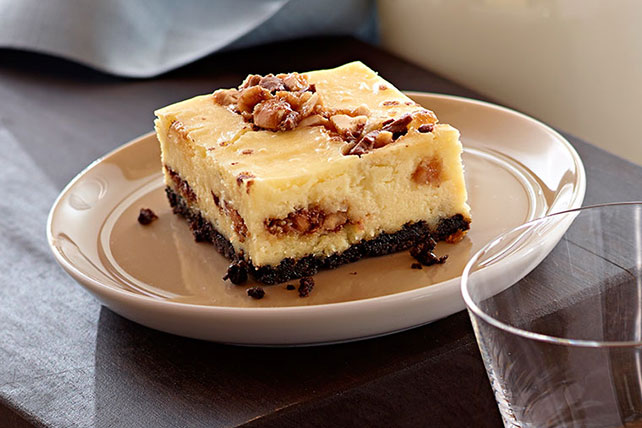 Candy Bar Cheesecake Squares