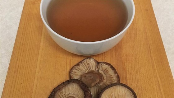 Hoshi-Shiitake Dashi